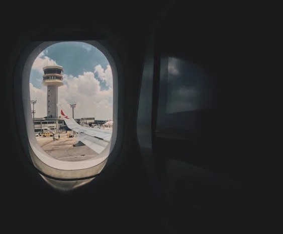 Who are the pilots talking to during arrival and departure?